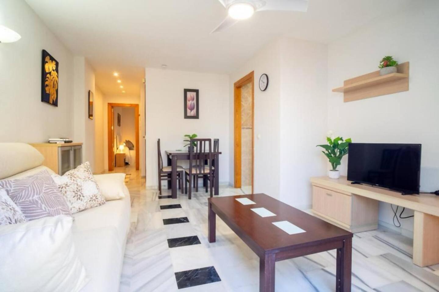 Cyv Fun Beach & Relax 1 Bed 1 Bath Фуeнхирола Стая снимка