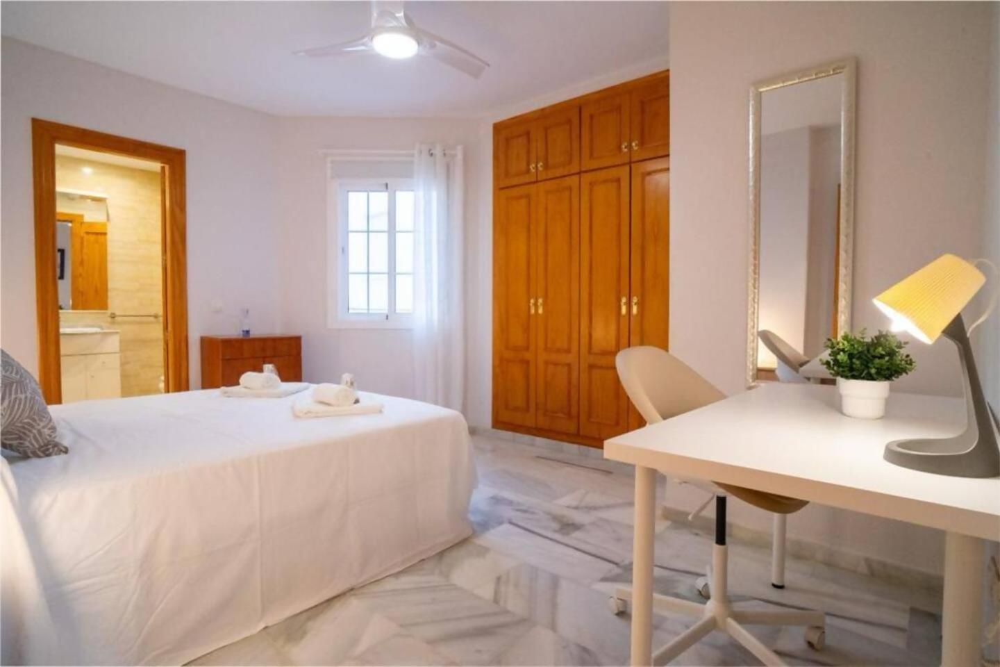 Cyv Fun Beach & Relax 1 Bed 1 Bath Фуeнхирола Стая снимка
