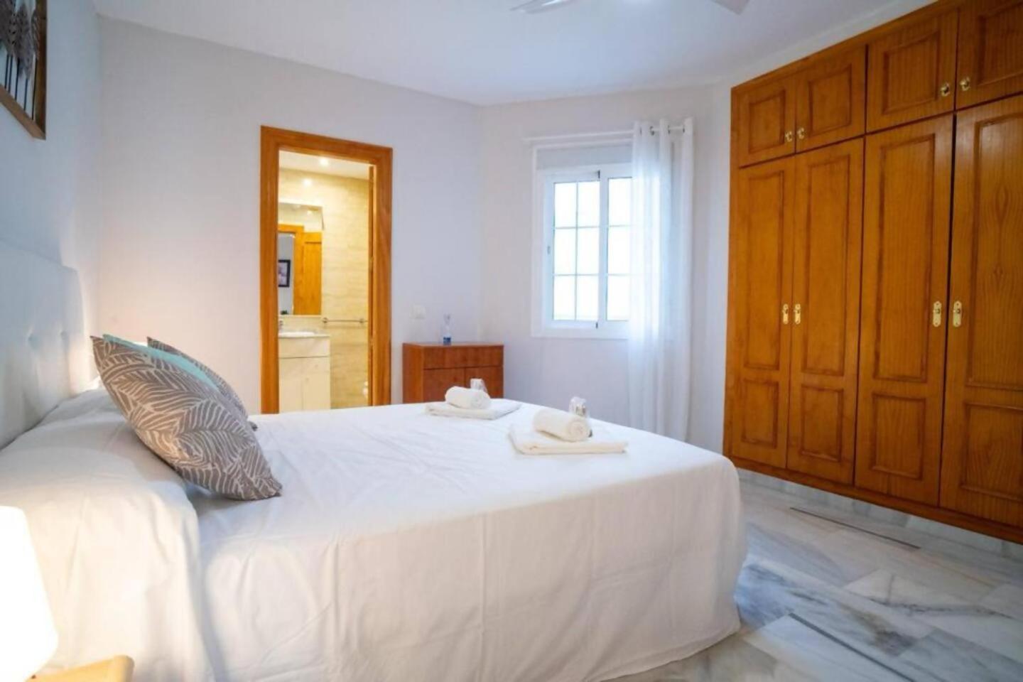 Cyv Fun Beach & Relax 1 Bed 1 Bath Фуeнхирола Стая снимка