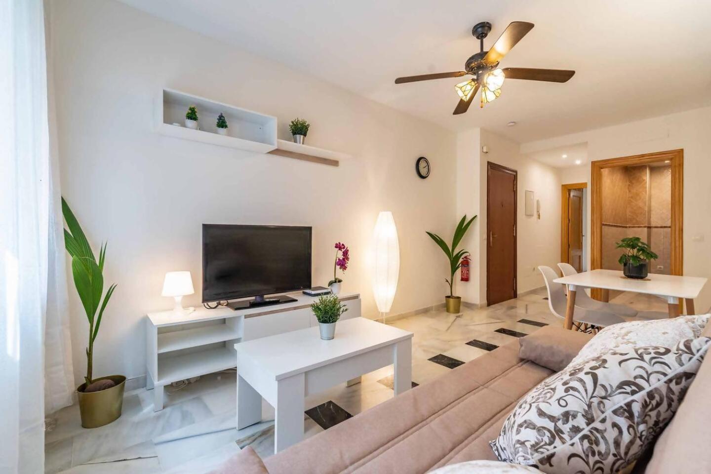 Cyv Fun Beach & Relax 1 Bed 1 Bath Фуeнхирола Стая снимка