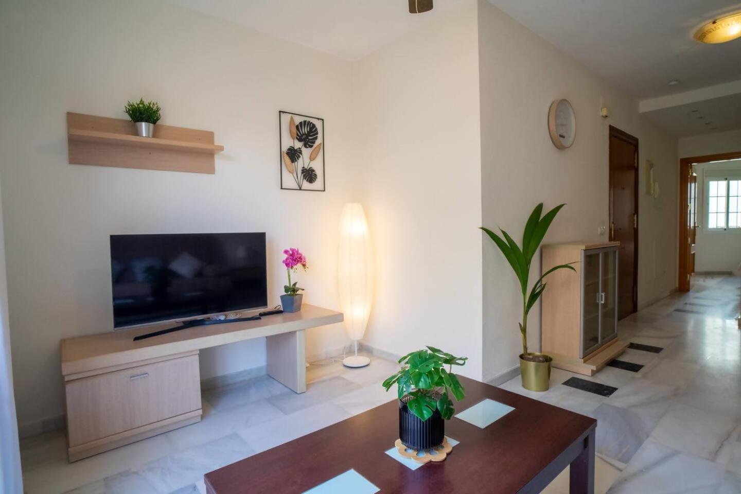 Cyv Fun Beach & Relax 1 Bed 1 Bath Фуeнхирола Стая снимка